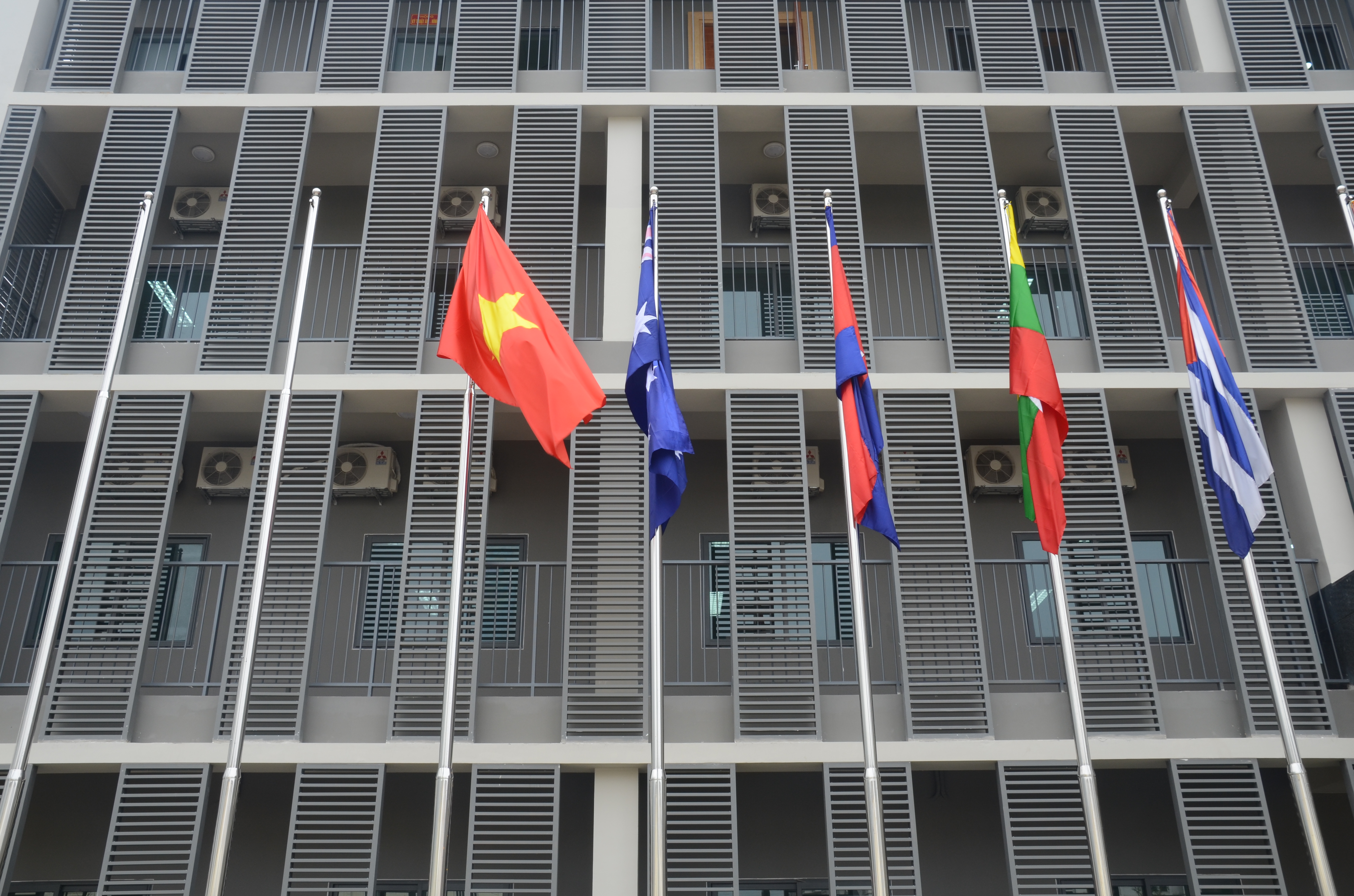 International Academy Complex - MSAC - Side Image 1